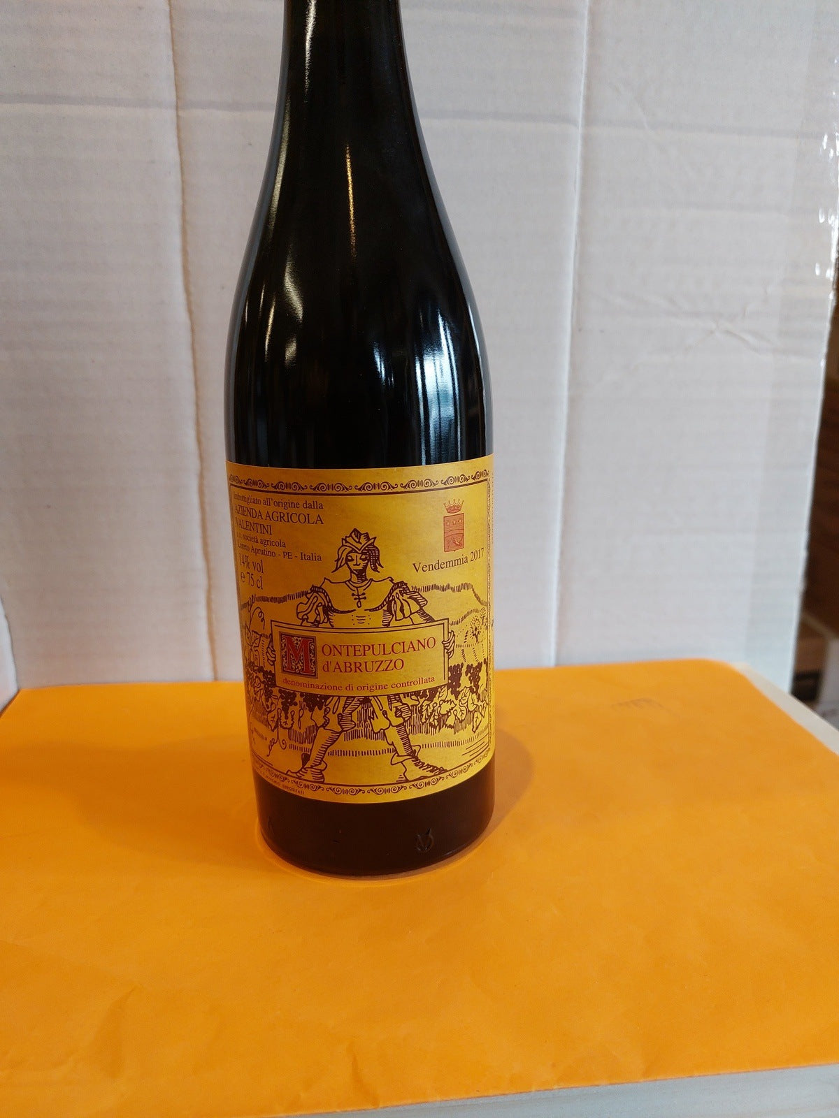 AZIENDA AGRICOLA VALENTINI: MONTEPULCIANO d‘Abruzzo, 2017, 0.75l