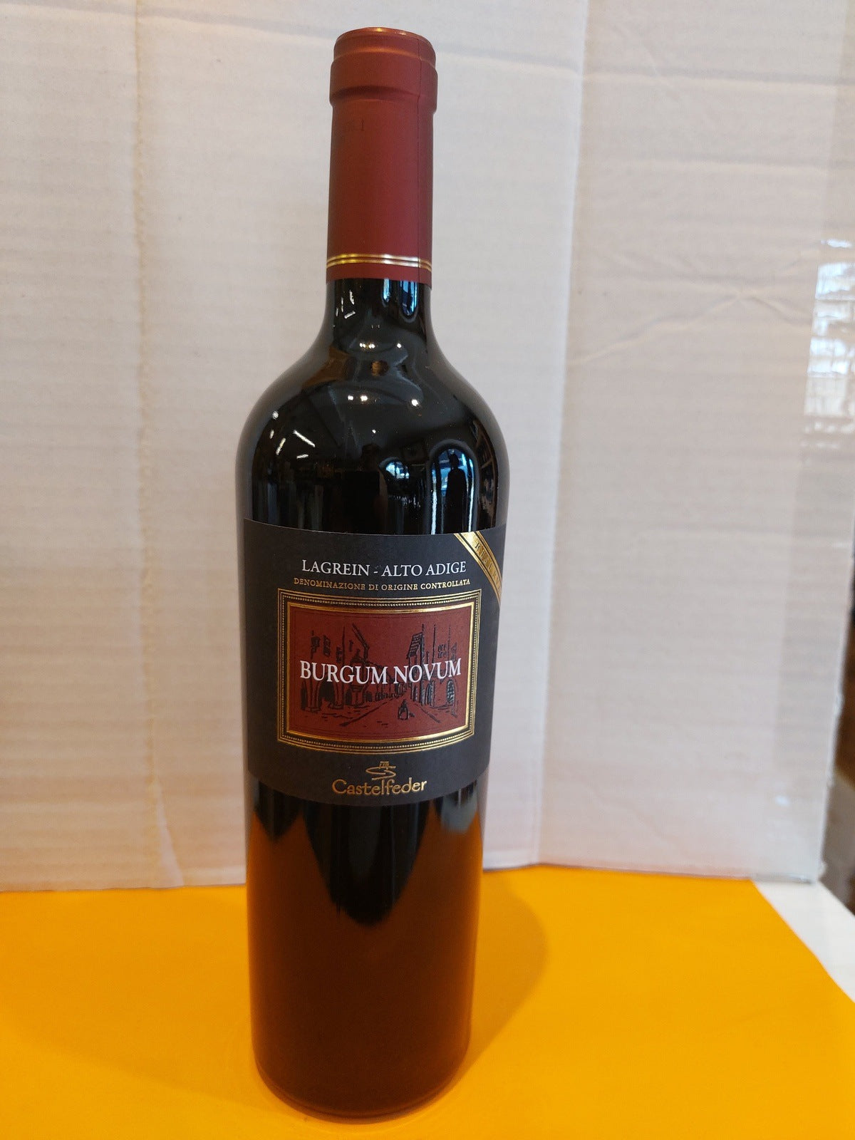 Castelfeder: Südtiroler Lagrein Riserva DOC Burgum Novum 2016, 0,75L.