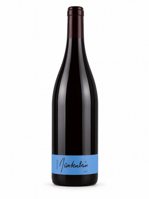 Weingut Daniel & Marta Gantenbein: 1x Chardonnay 2023 0,75l, 1x Pinot Noir 2024 0,75l.